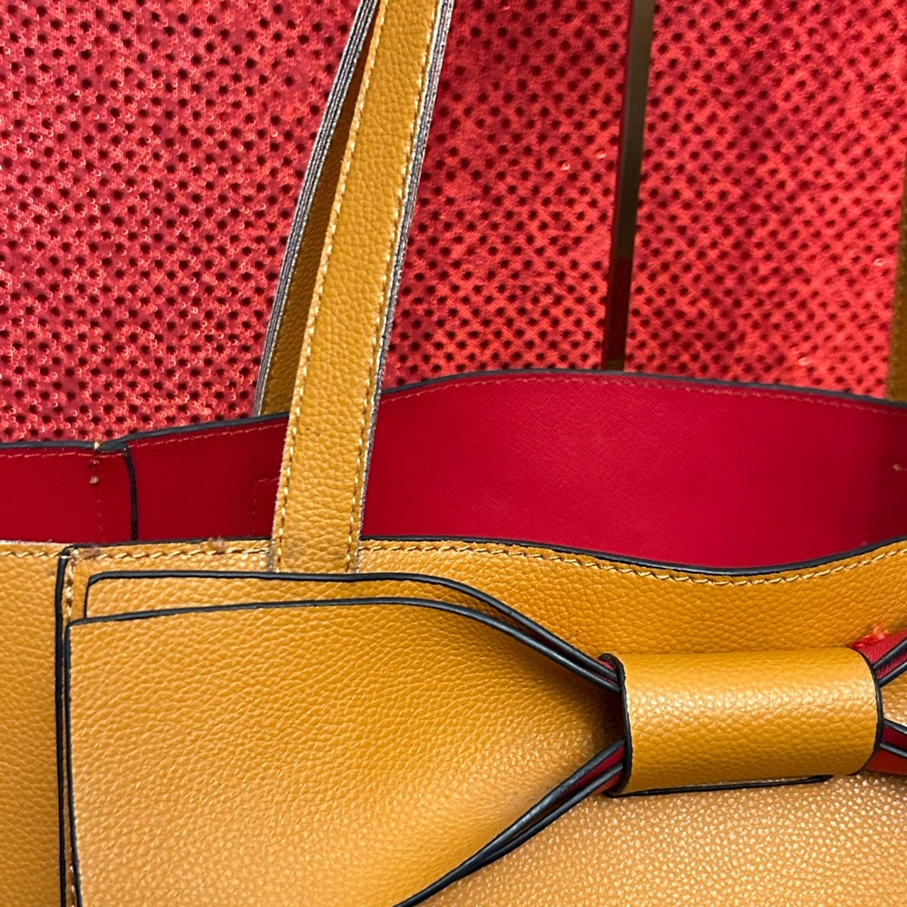 Elegant Mustard Tote Bag with Bow Accent - Picture 6 of 15